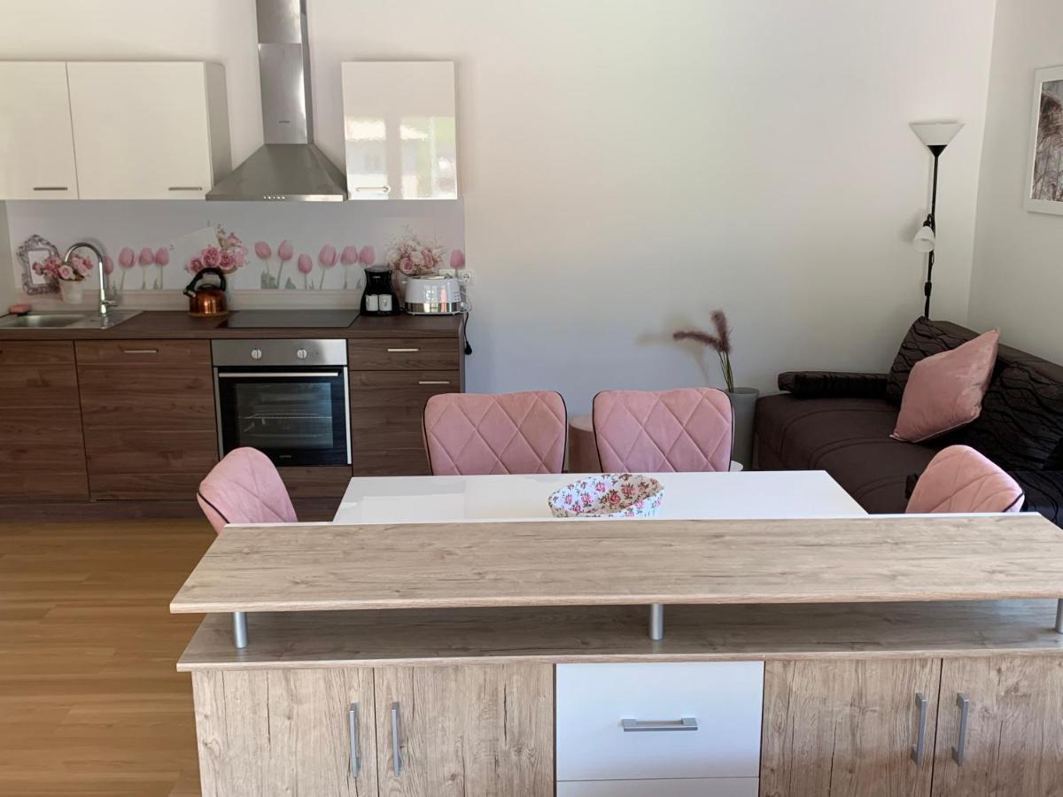 Apartmaji Pr' Nas Laško Exterior foto